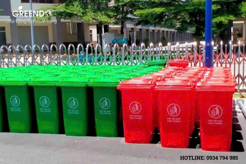 thùng đựng rác nhựa 240 lít đạp chân
