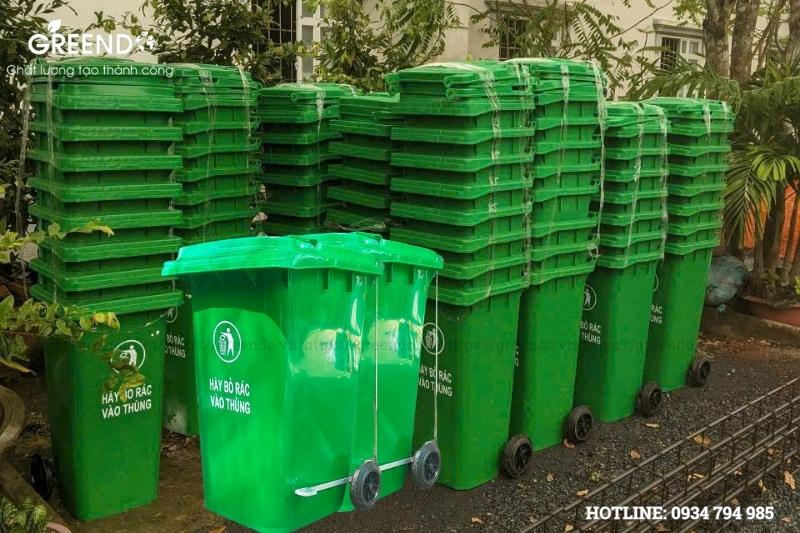 thùng rác nhựa đạp chân 240 lít