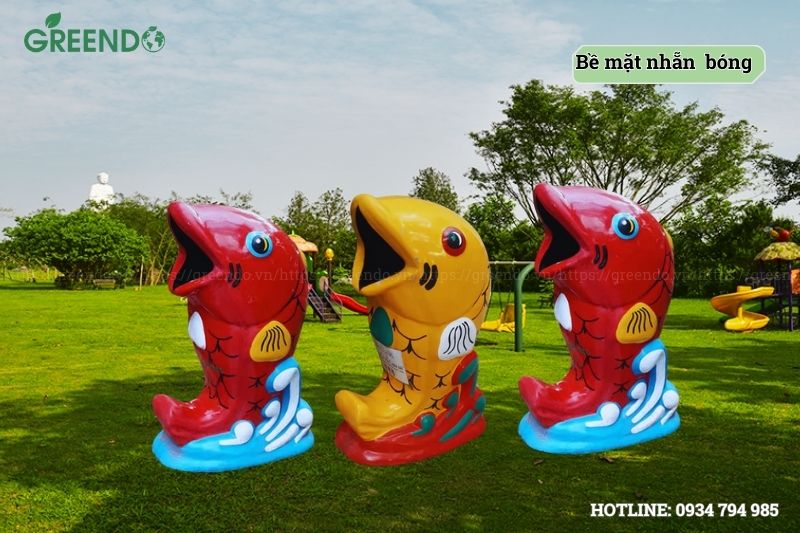 thùng rác hình cá chép
