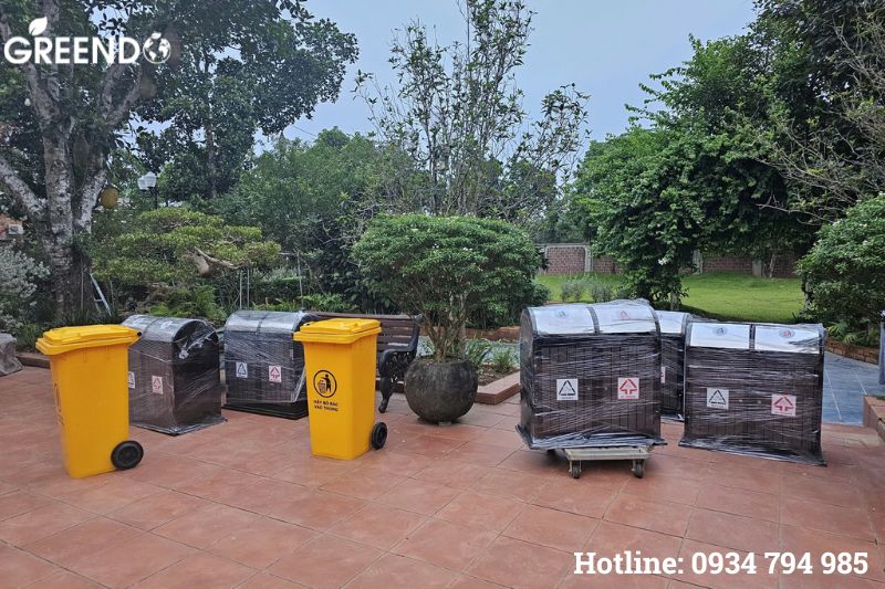 Thùng rác inox ngoài trời chính hãng 