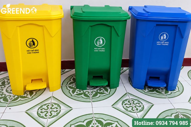 thùng rác nhựa 80l đạp chân